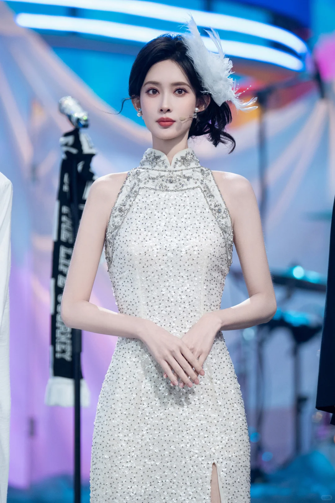 孟子义hi6旗袍造型✨明艳生姿，妩媚动人~