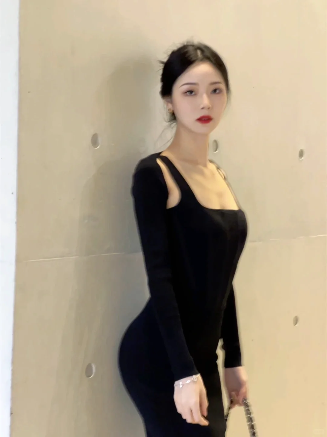 黑发红唇又御又欲～