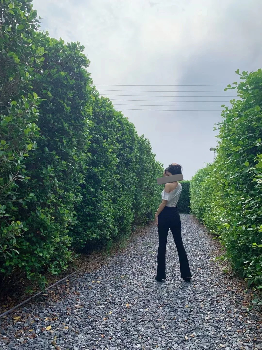 闺蜜给我拍出了人妻感，服了