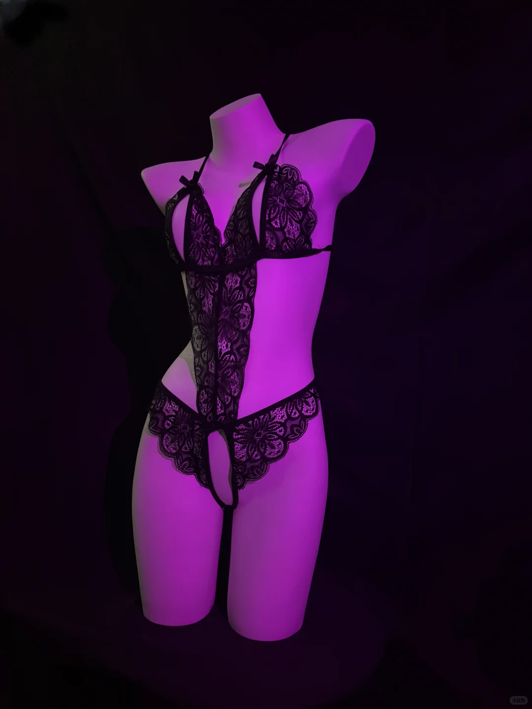 这件纯欲战袍直接让他移不开眼睛