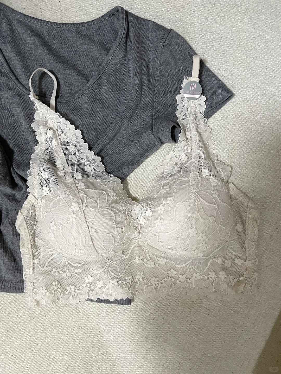 叠穿万金油蕾丝?慵懒又撩人！20+闭眼入～