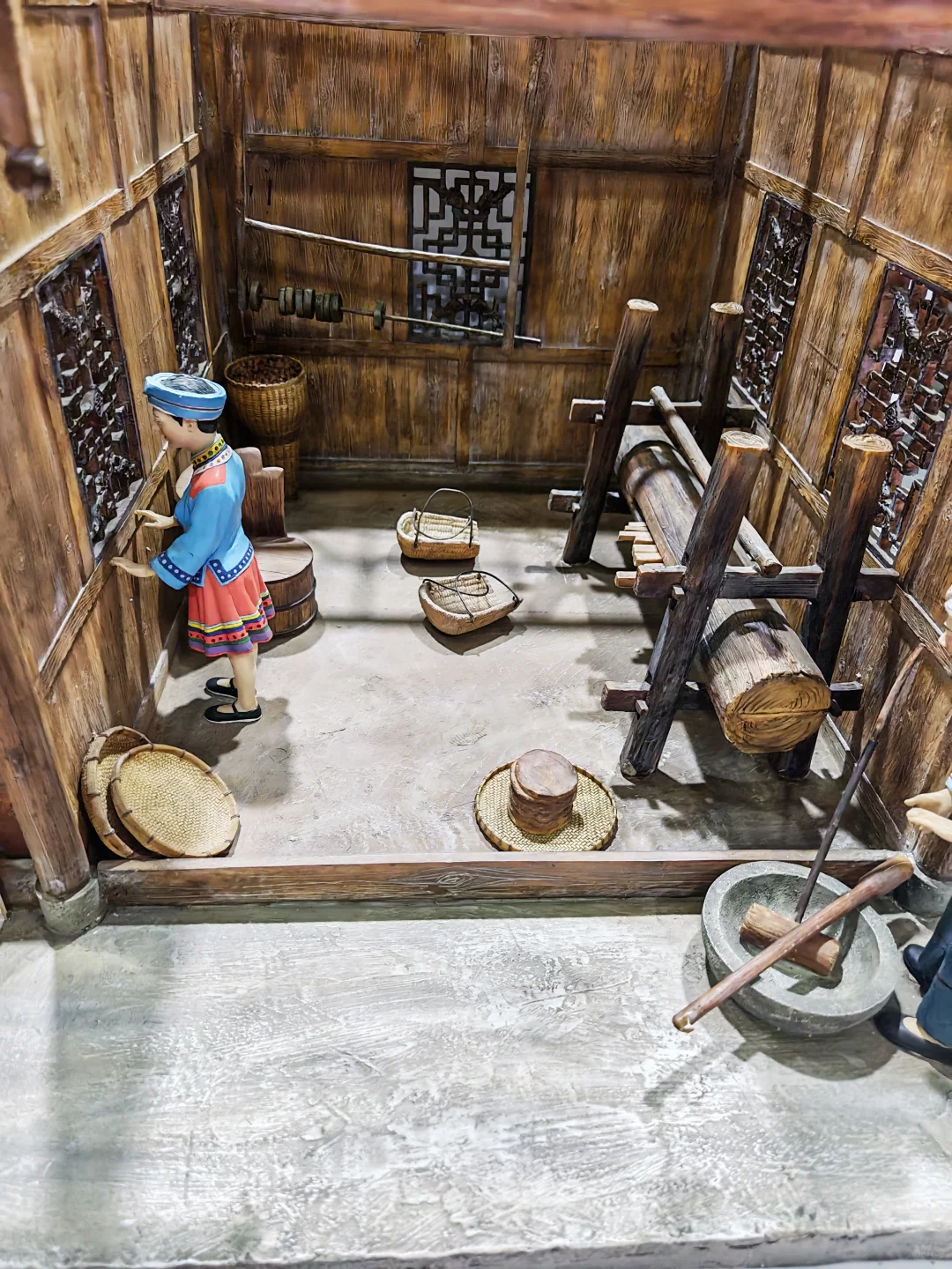 暴雨里的国博，武汉文化旅游博览会