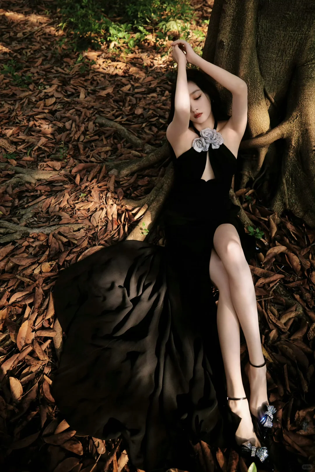 关晓彤 开衩及腰 腿长两米