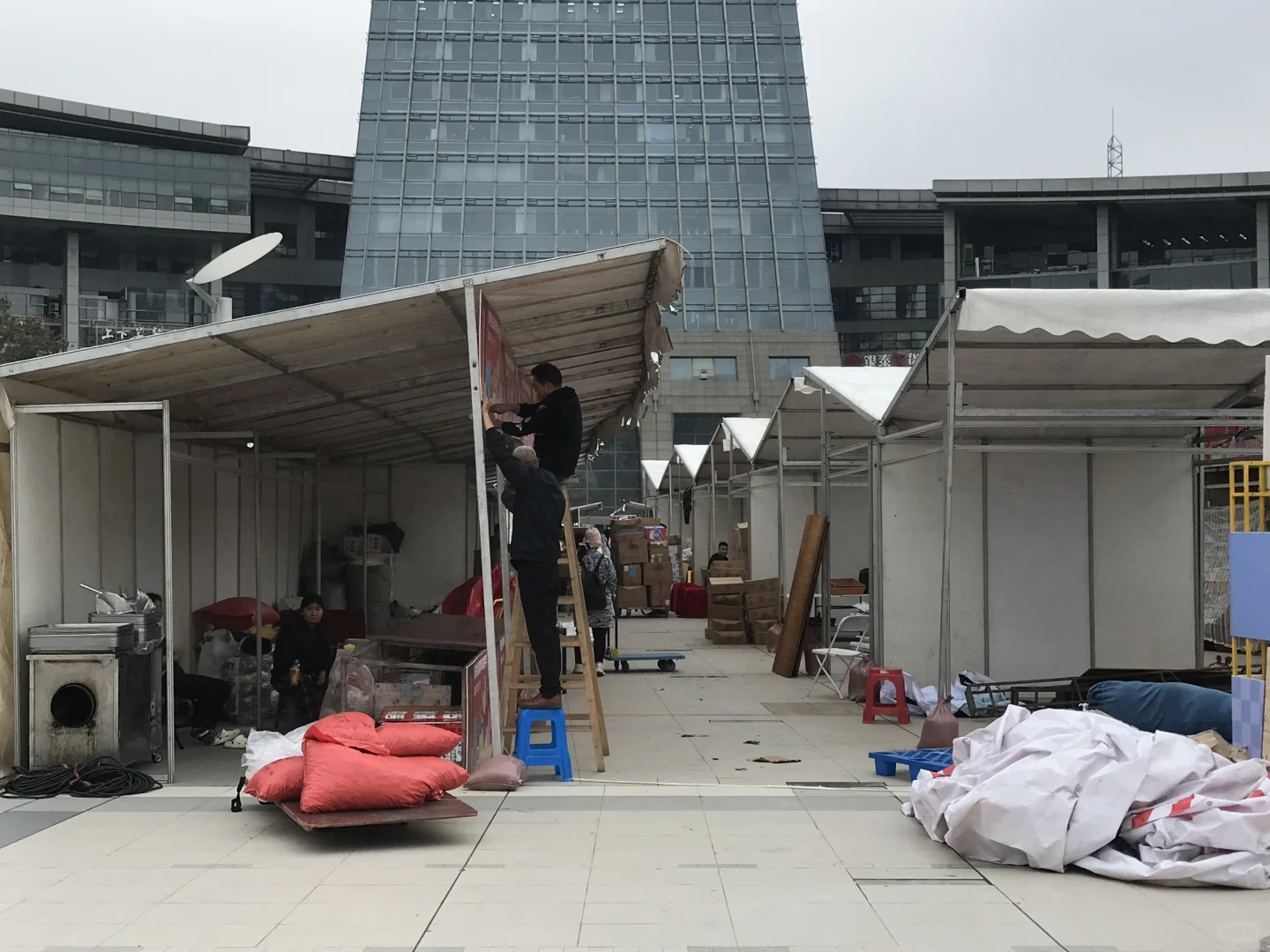 展销会来了！周末到西湖文化广场逛吃逛喝