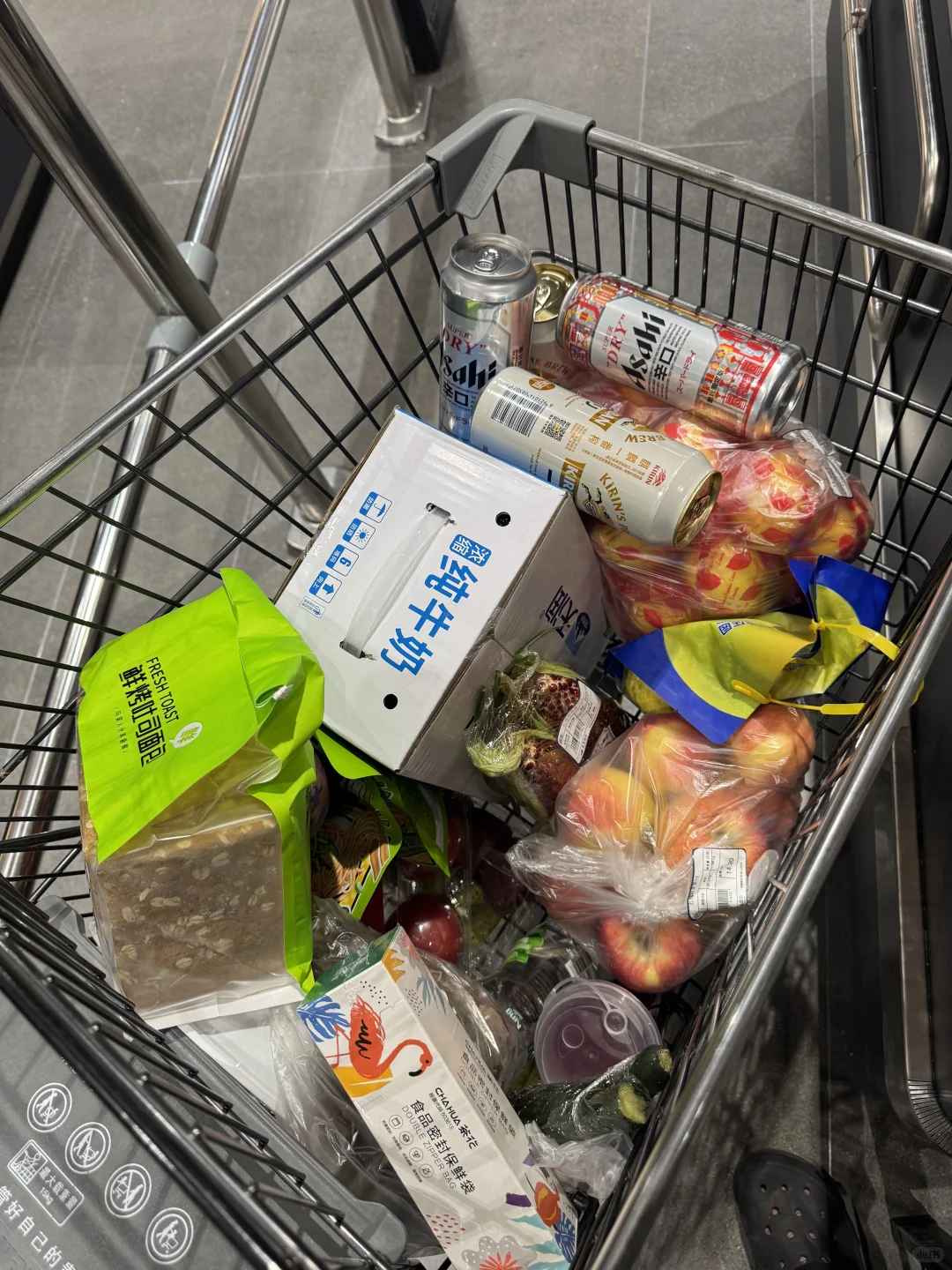 会展吾悦览鸟超市