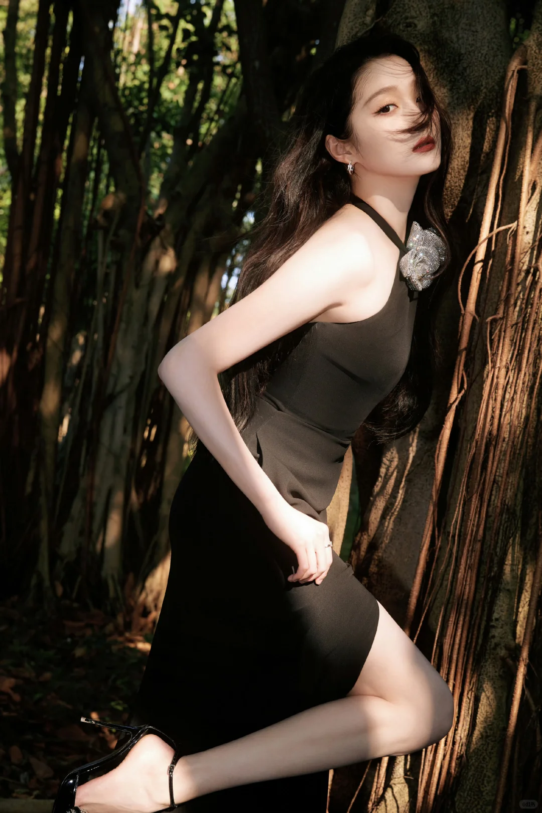 关晓彤 开衩及腰 腿长两米