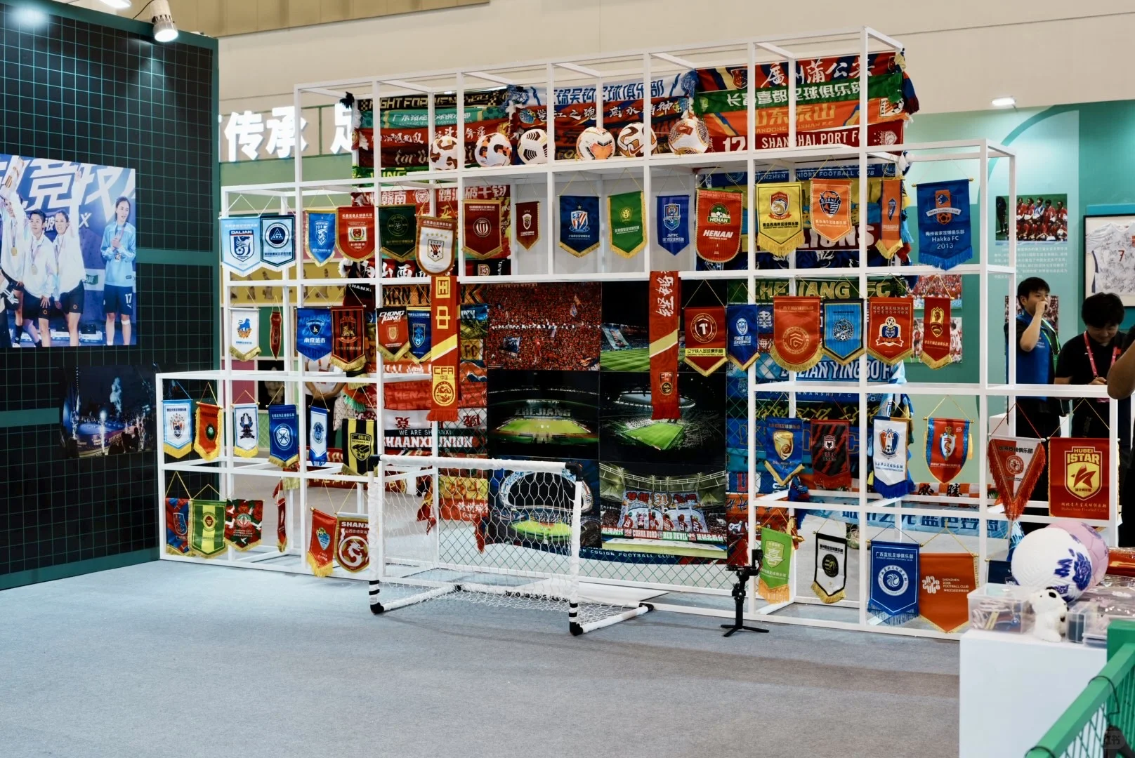 开展：现场超出了设计预期