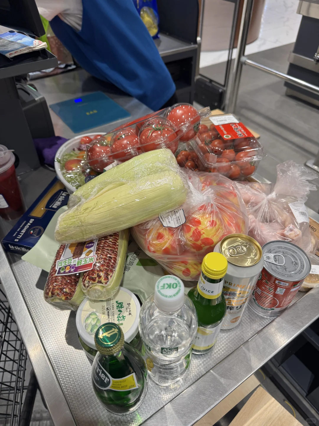 会展吾悦览鸟超市