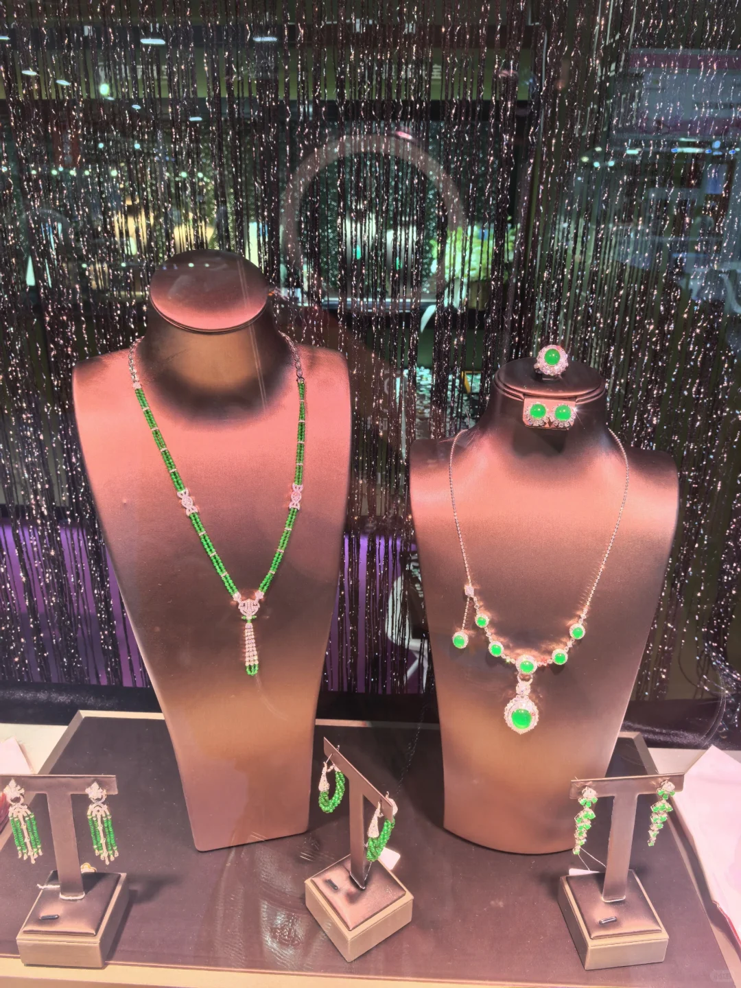 真的要冲了！深圳国际珠宝展开幕日