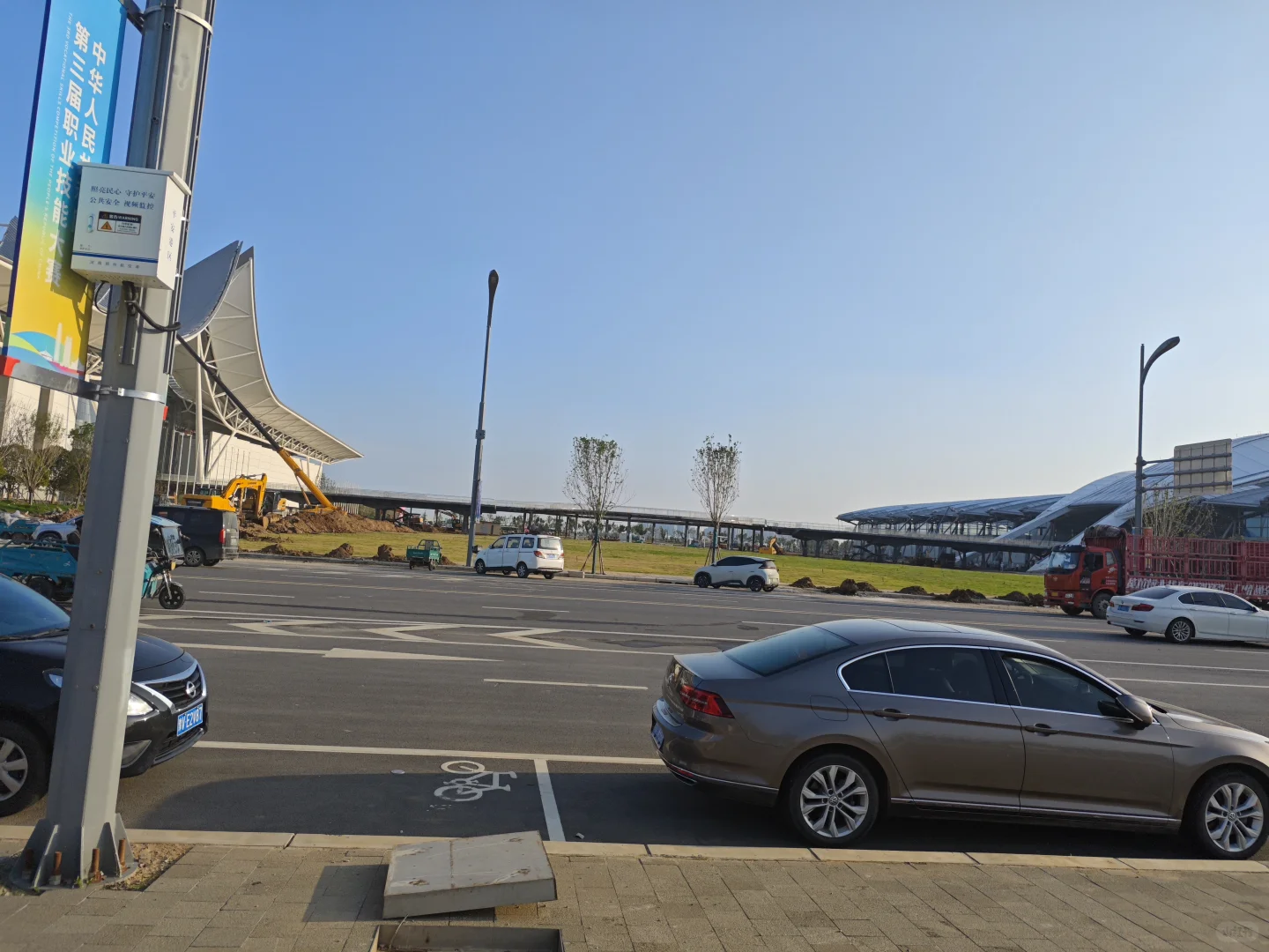 漫展前瞻港区的前后对比