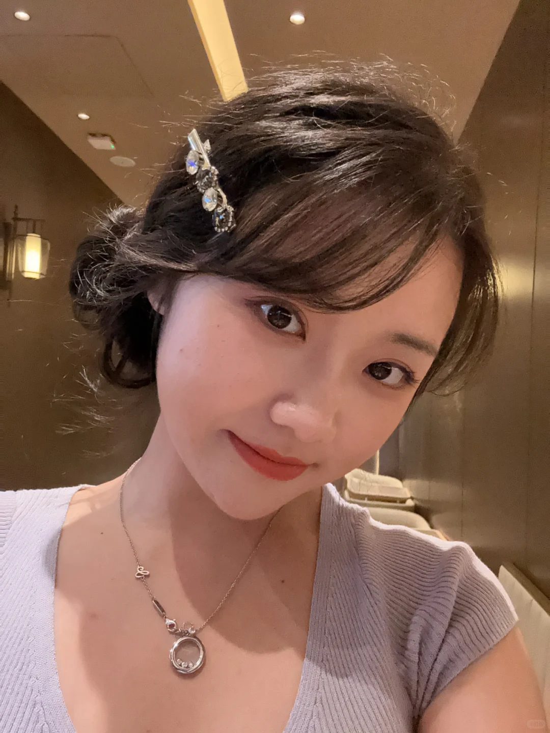 头发盘起来会有人妻感