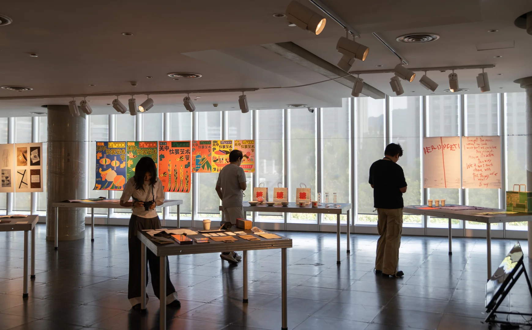 请大家看D&AD设计展，全世界最难拿奖项之一