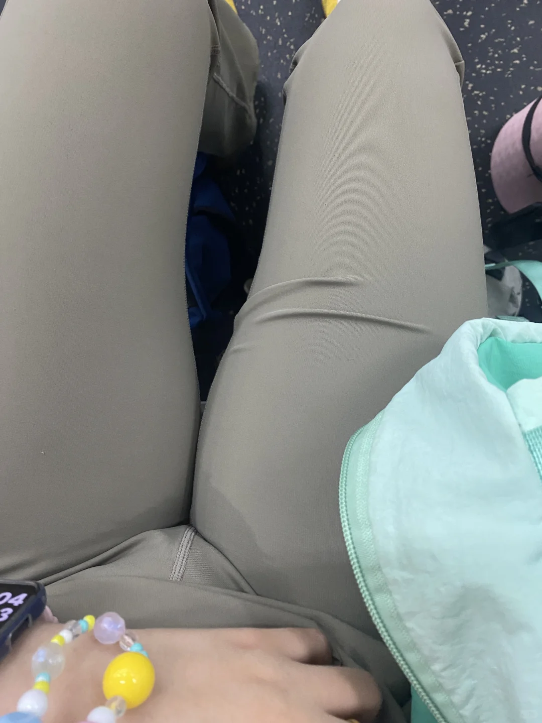 练臀太猛，低头一看差点尖叫出声