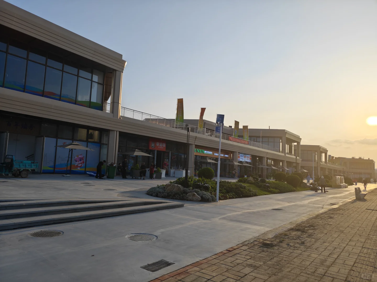 漫展前瞻港区的前后对比