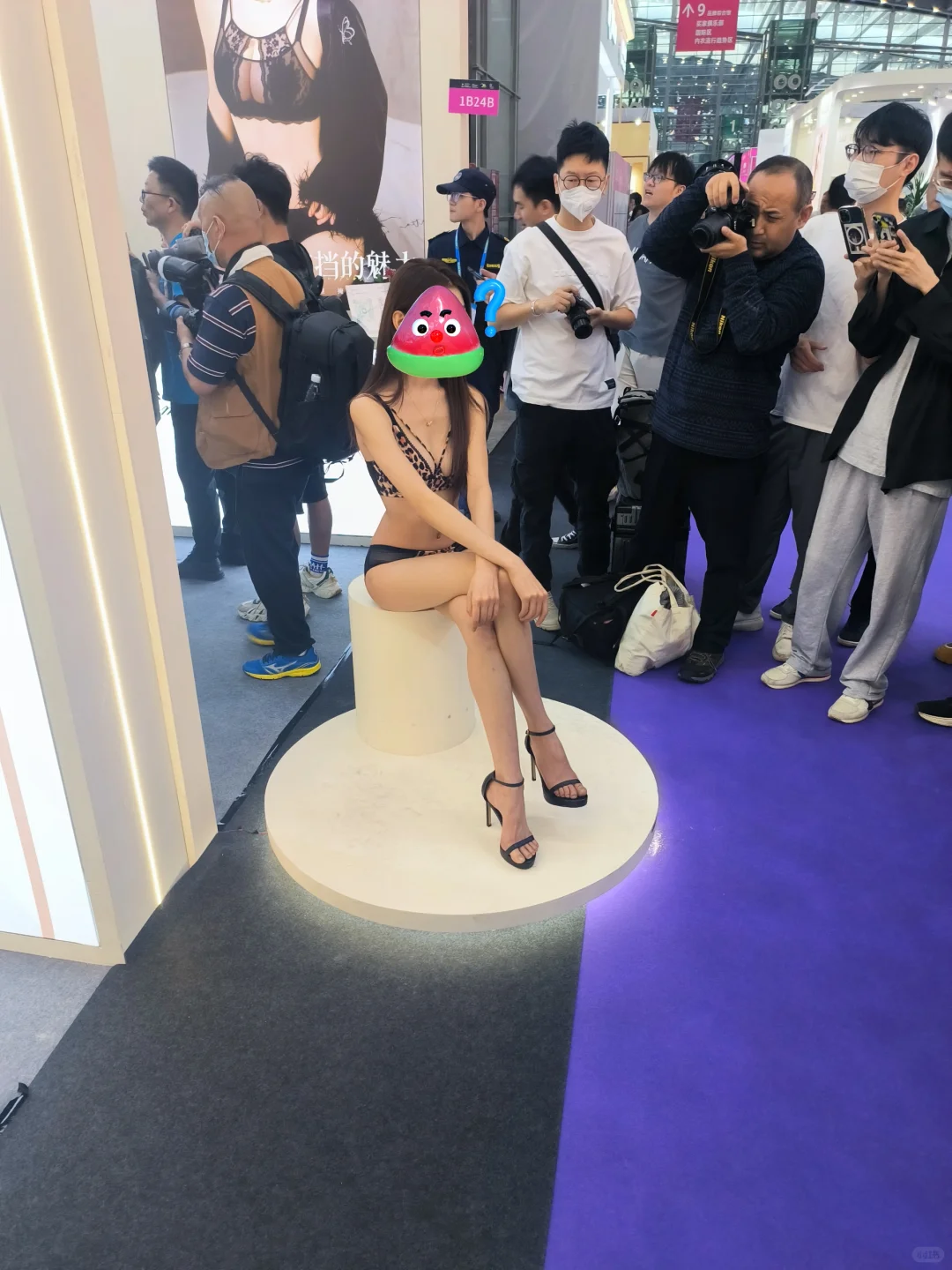 深圳内衣展20周年啦，酷!