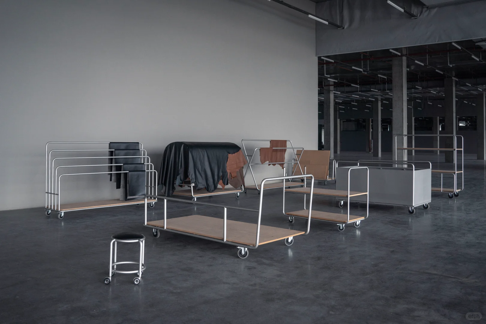 【逻辑的构建】｜我们在家具工厂策了个展