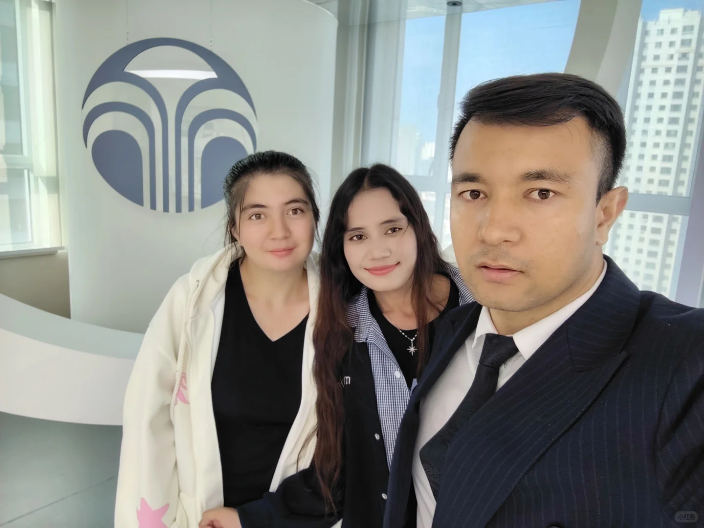 今天在公司的招商会顺利结束了