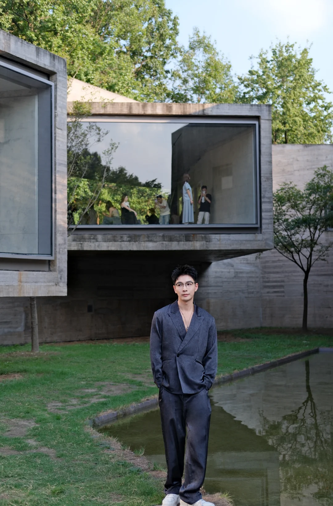 看展被误认为艺术展特邀嘉宾