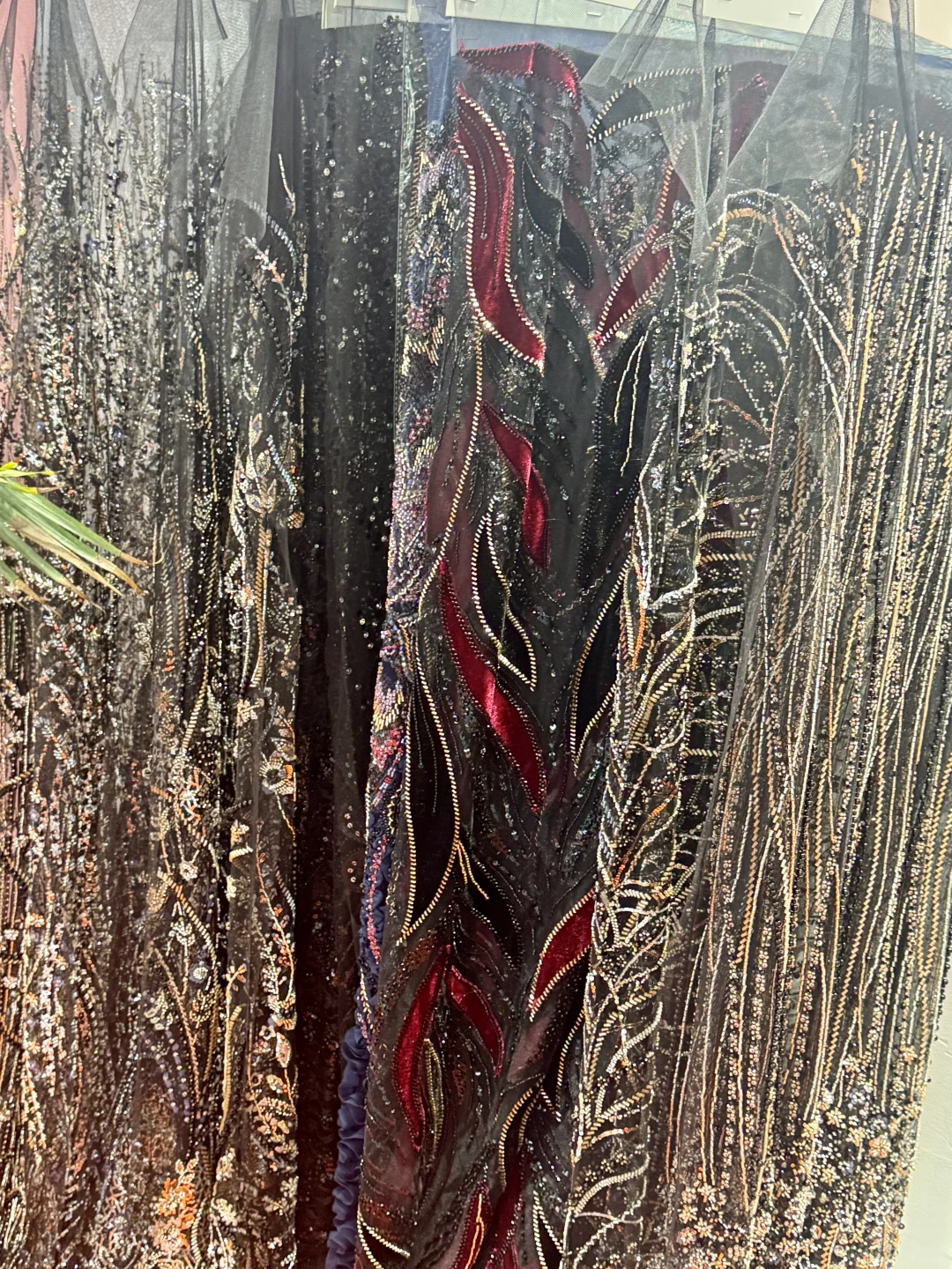 来上海intertextile面辅料展学习…?