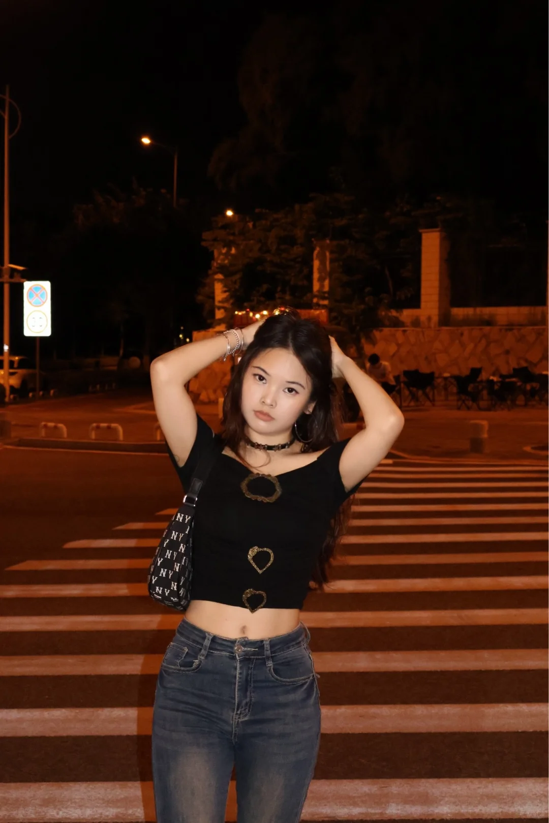 ?夜晚街头的辣妹ootd｜把随性慵懒焊在身上