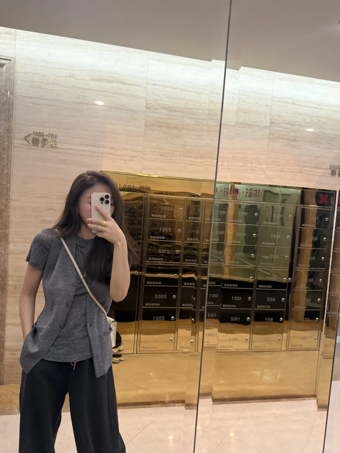 40岁原相机美少妇?