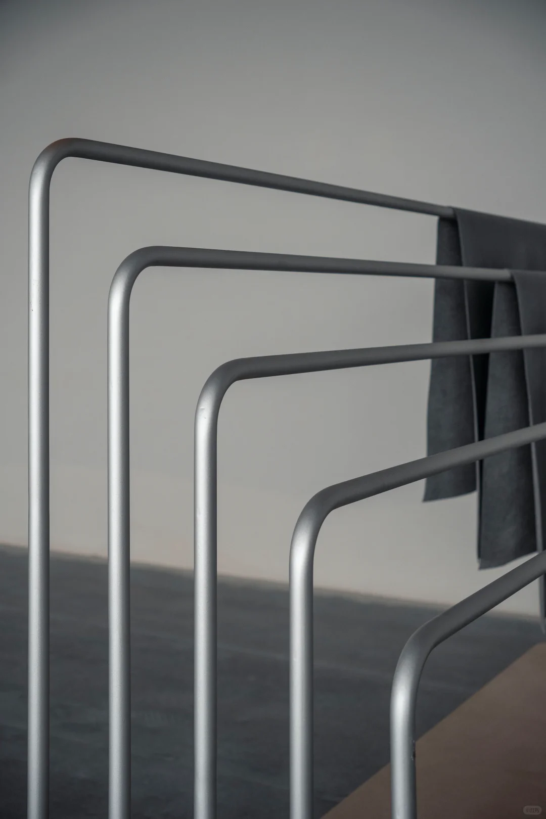 【逻辑的构建】｜我们在家具工厂策了个展