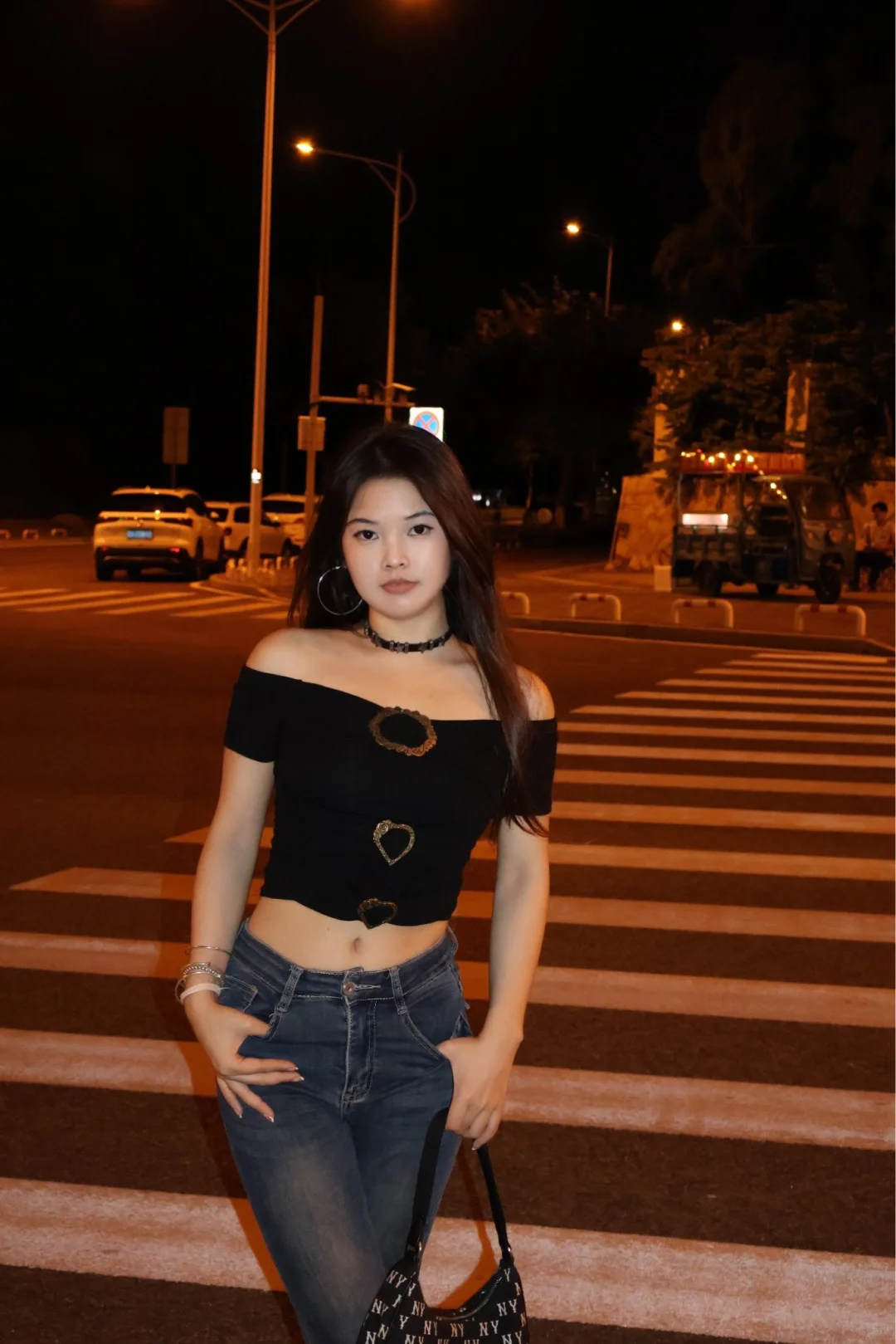 ?夜晚街头的辣妹ootd｜把随性慵懒焊在身上