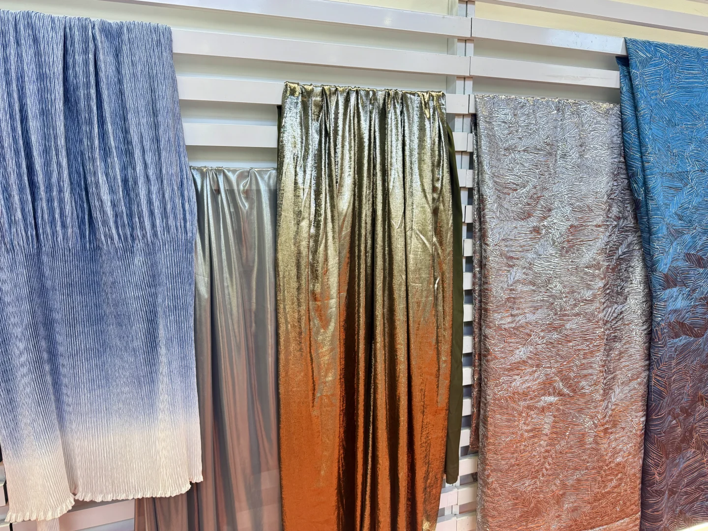 来上海intertextile面辅料展学习…?