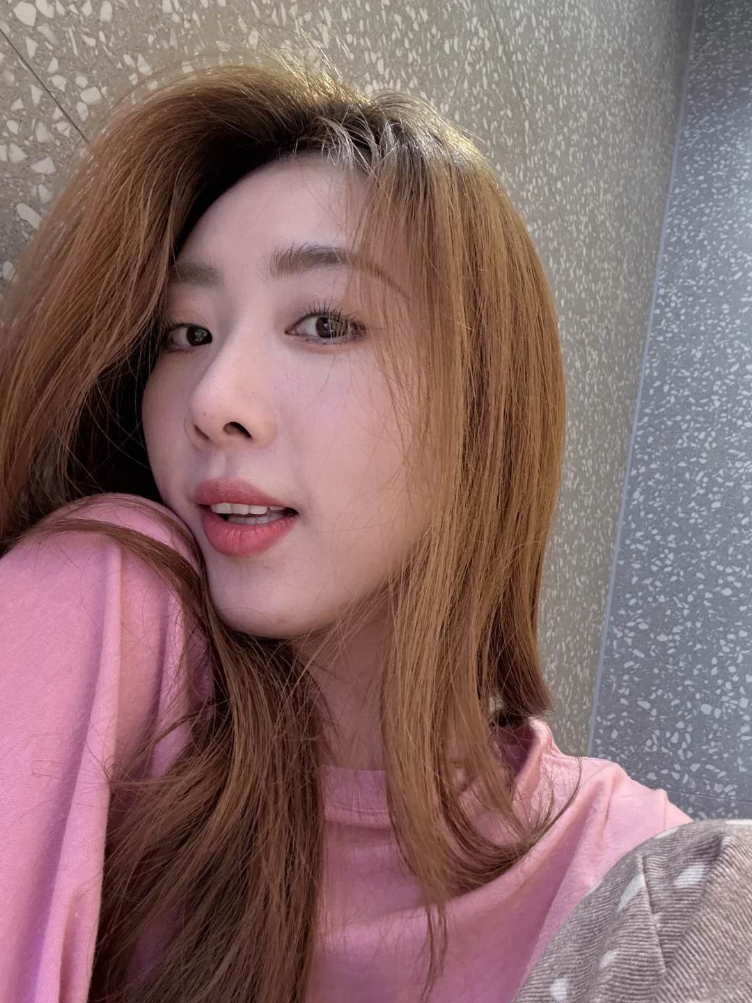 35的姐姐怎么还这么爱拍照？？！！