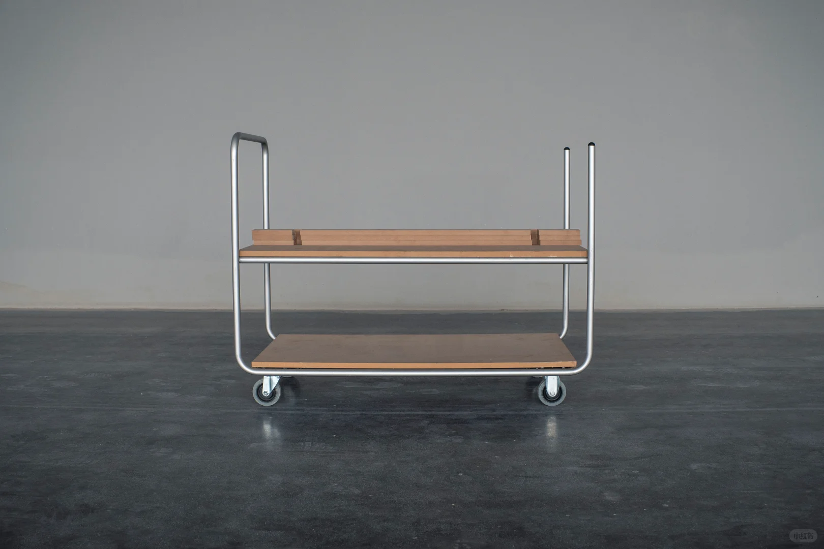 【逻辑的构建】｜我们在家具工厂策了个展