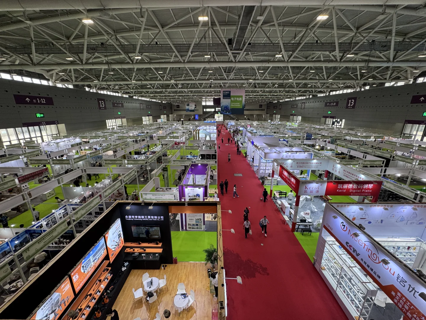 深圳跨境展人真多呀