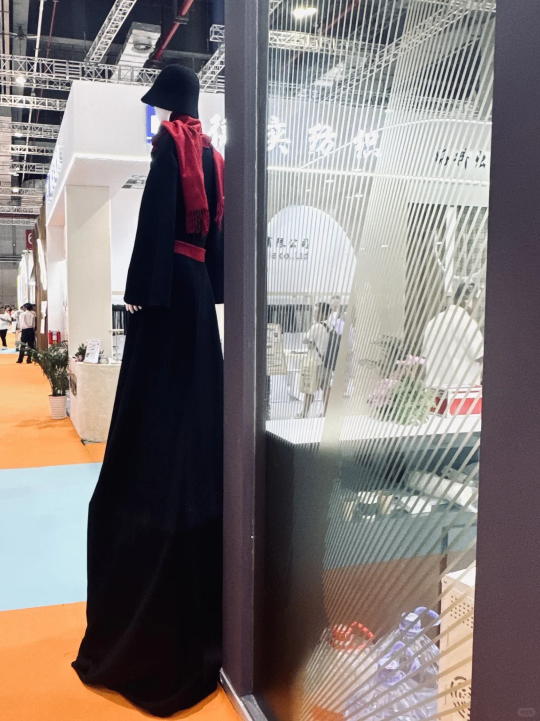 来上海intertextile面辅料展学习…?