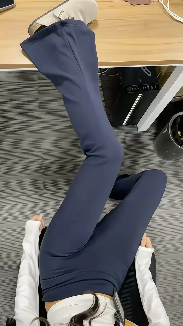 去年随手买的微喇瑜伽裤今年又派上场了！！！