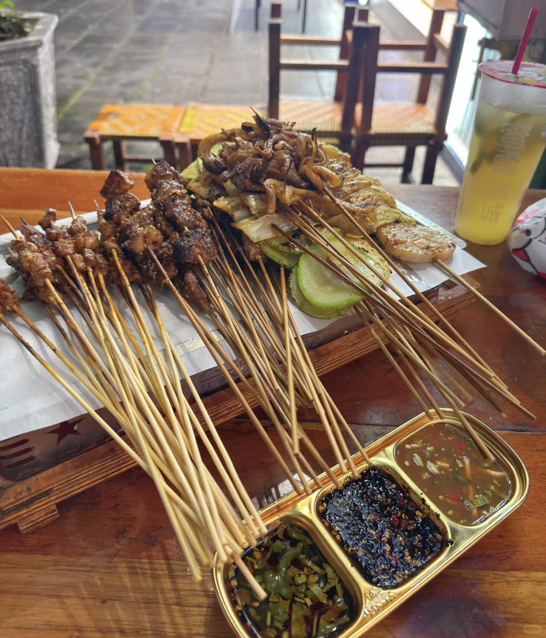 芒市文旅你要不然在媒体上投点钱吧