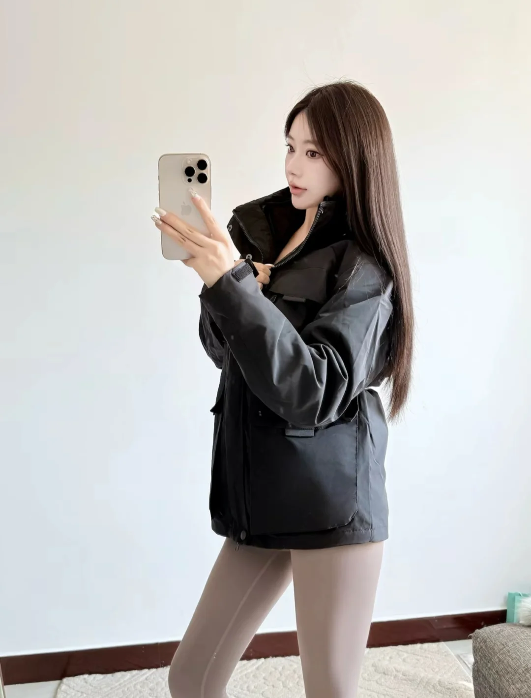 早秋冲锋衣搭瑜伽裤绝了～