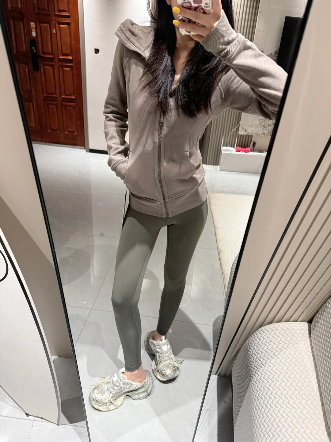 统一回复下 Lulu腿标瑜伽裤的颜色