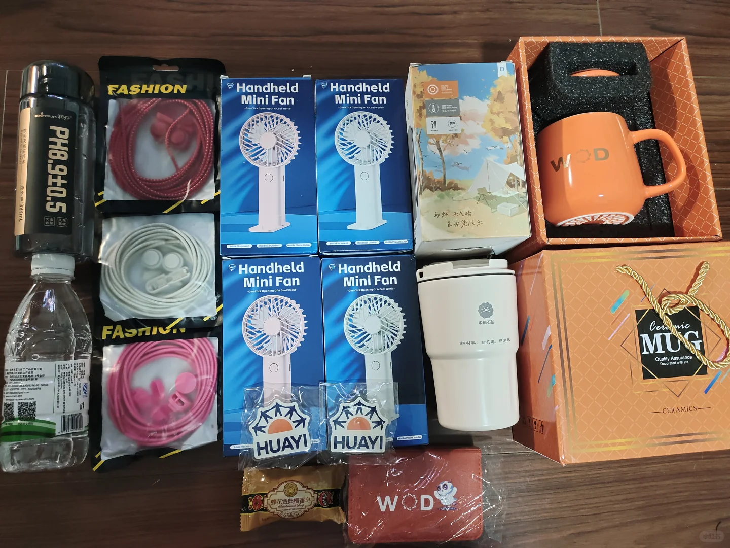 又在新国际义务+了 3h 班，还蹭了顿快餐