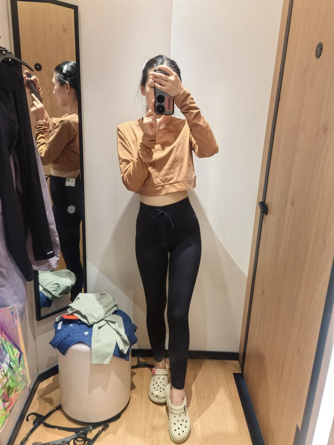 我也来试试迪卡侬的瑜伽裤?