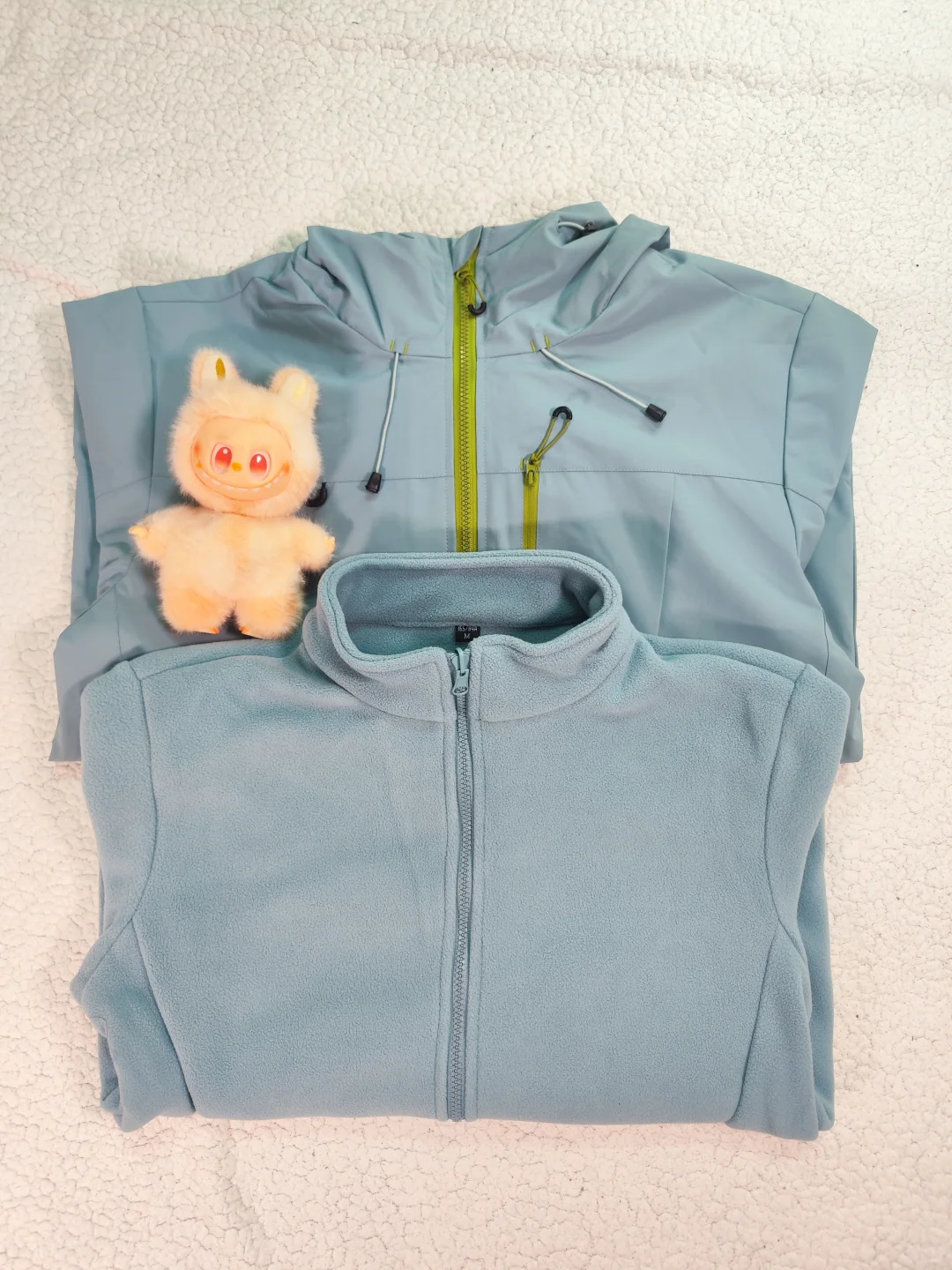 团购的防风防水的外套到了