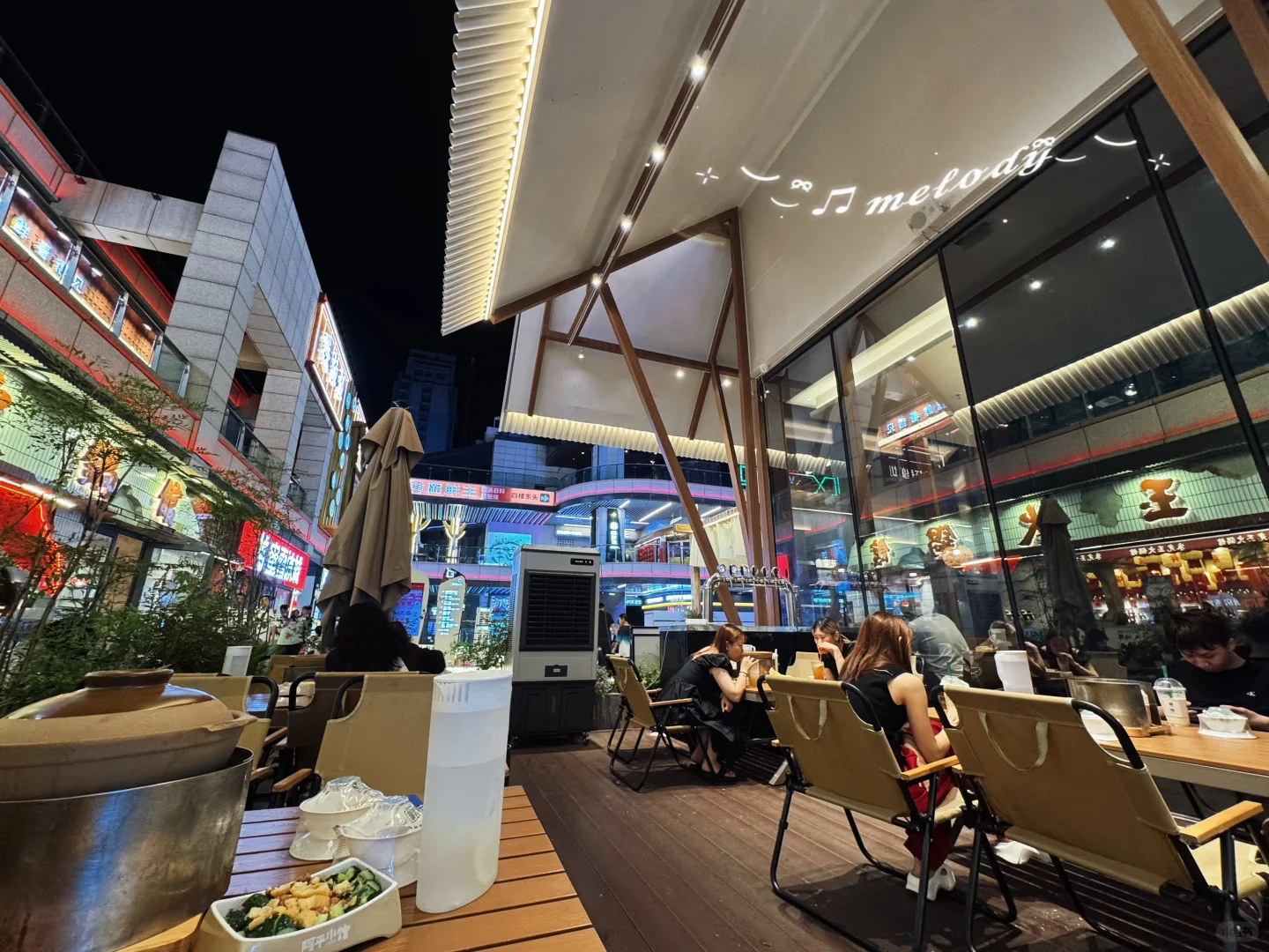 网红阿平小馆，真的值得排队半天吗