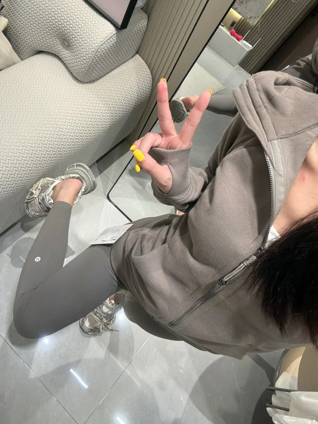 统一回复下 Lulu腿标瑜伽裤的颜色