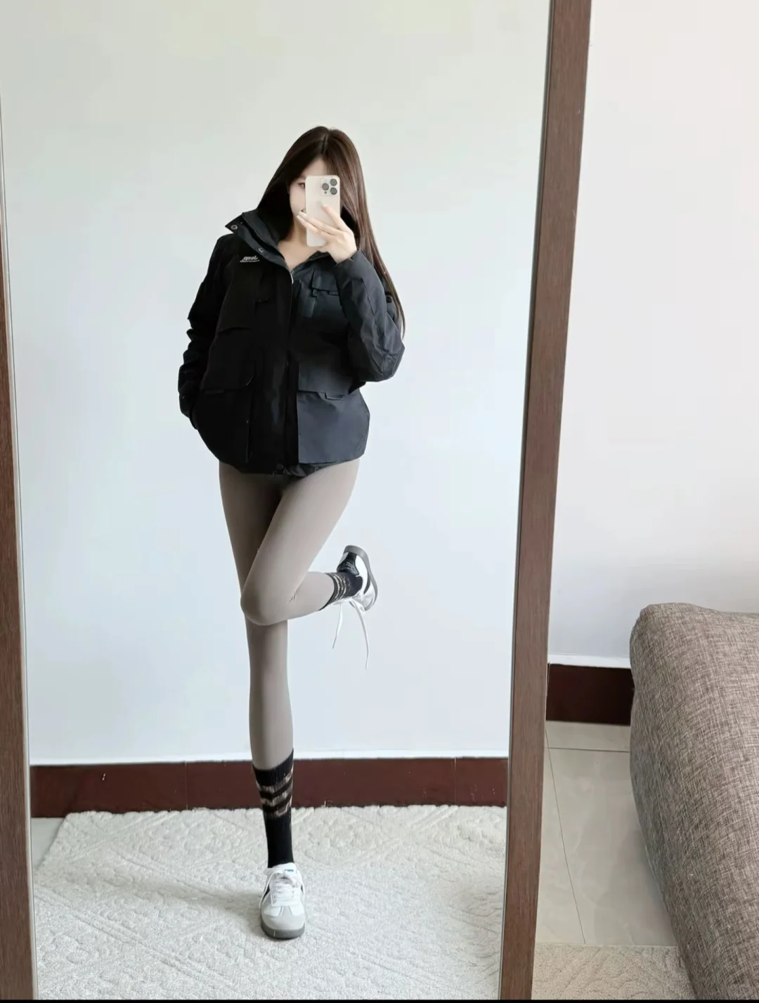 早秋冲锋衣搭瑜伽裤绝了～