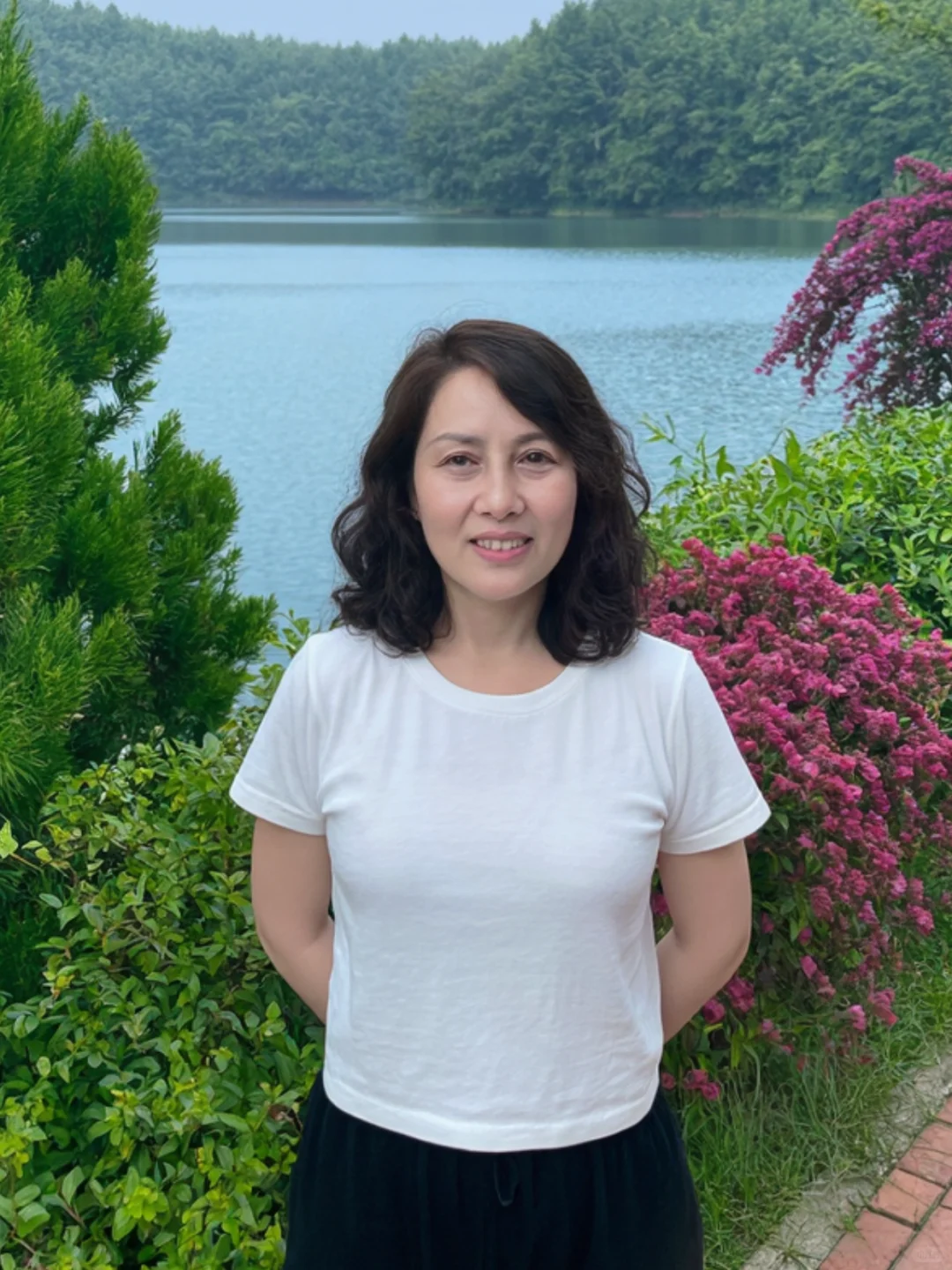 50岁老阿姨，女人味还在吗