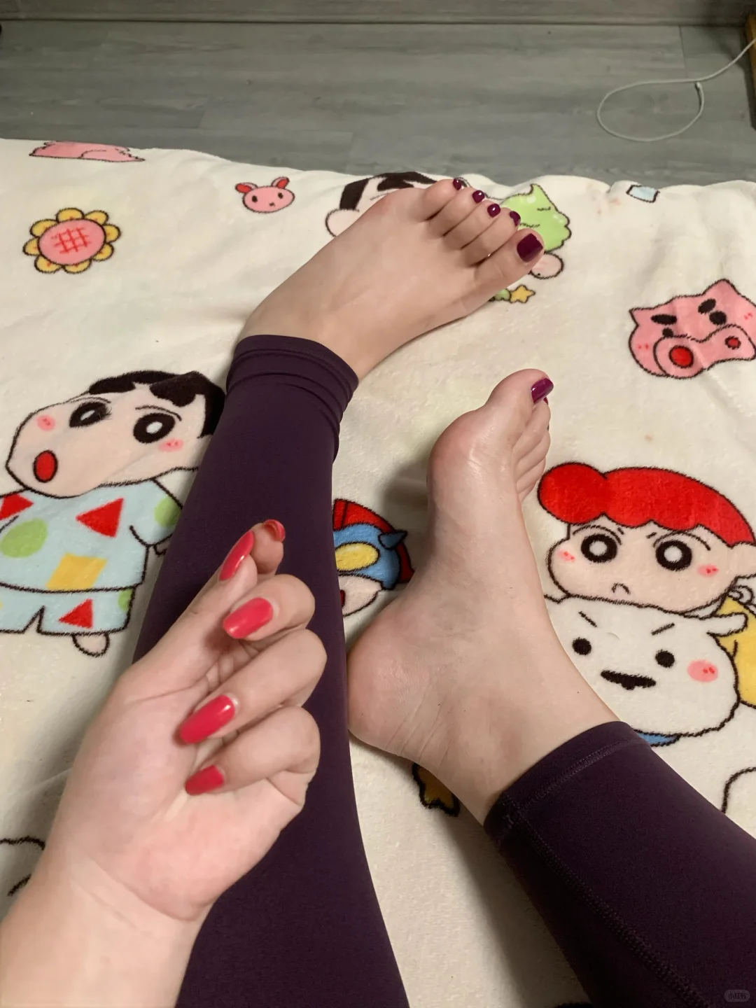 紫色瑜伽裤搭配紫色好看诶 就是这肉腿