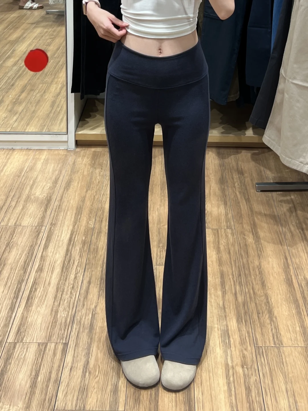 vocal！！！好穿到哭?59?这条微喇裤太绝了！！