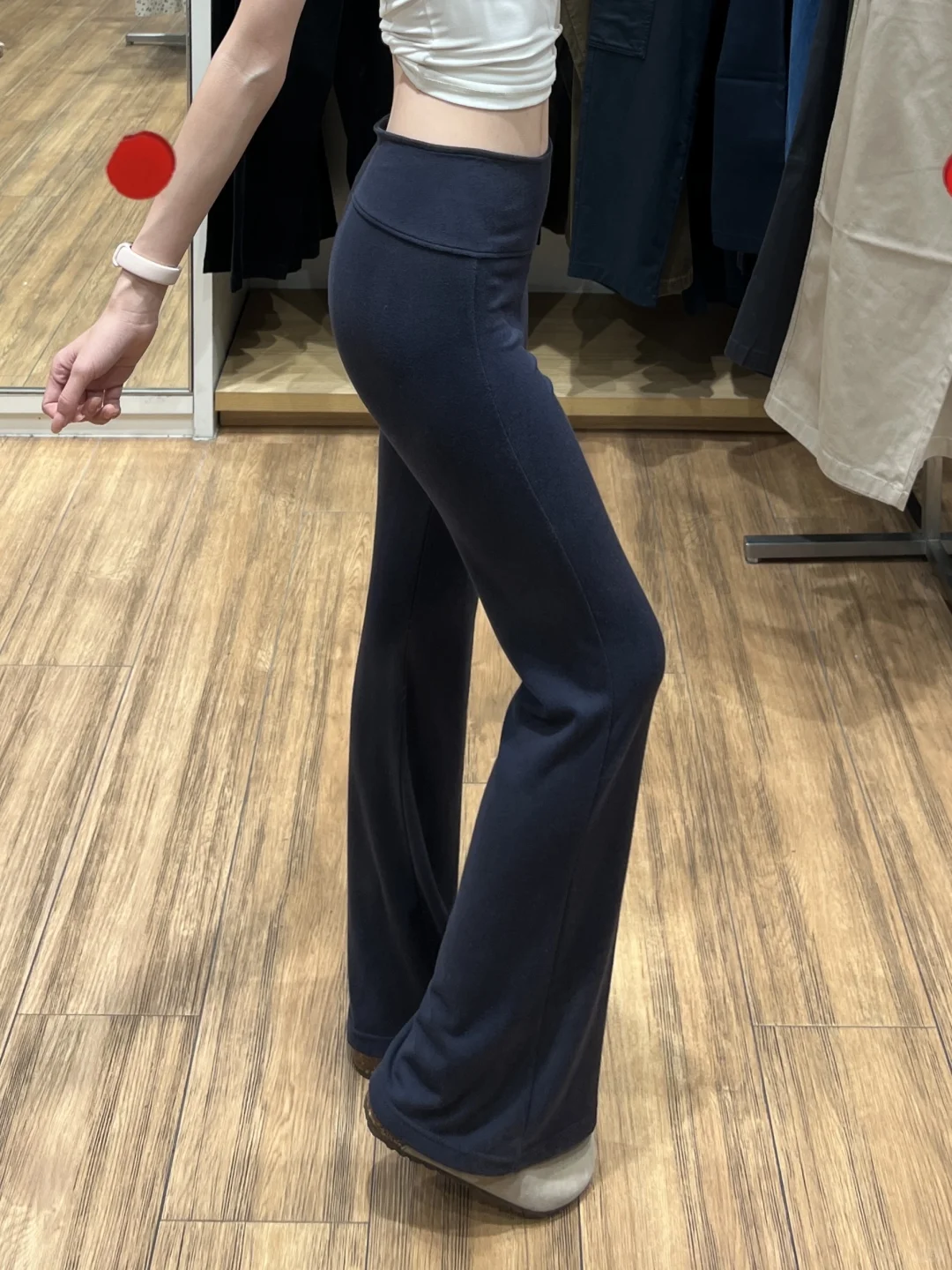 vocal！！！好穿到哭?59?这条微喇裤太绝了！！