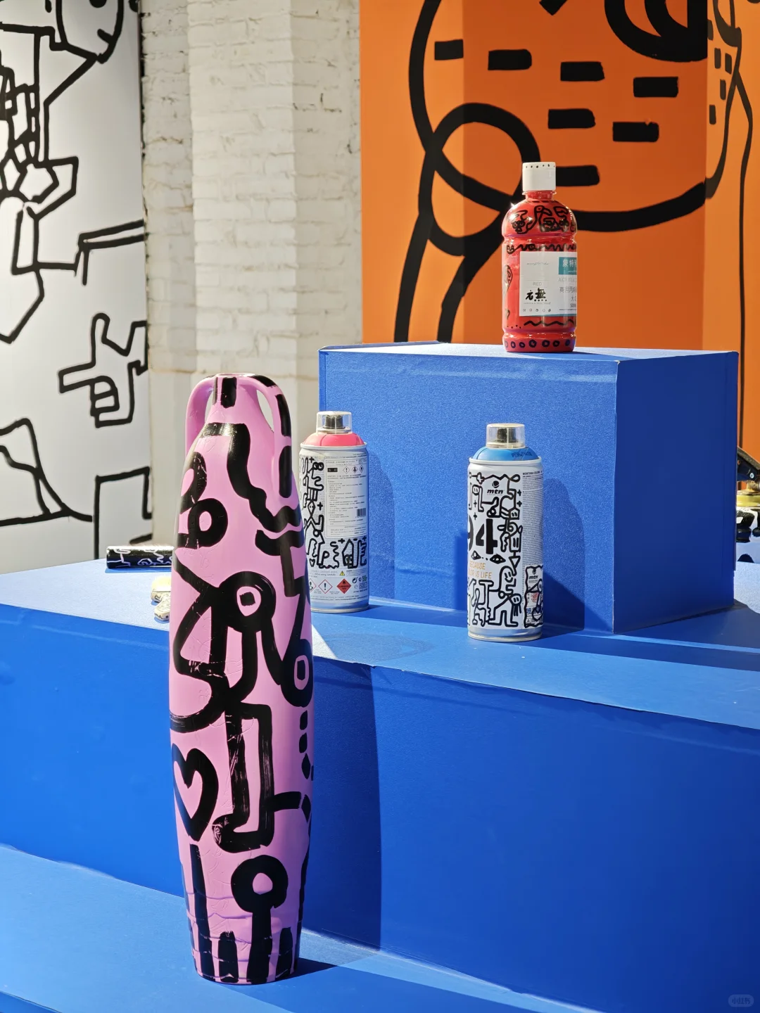 沈阳新展｜用画笔创造的彩色涂鸦世界?