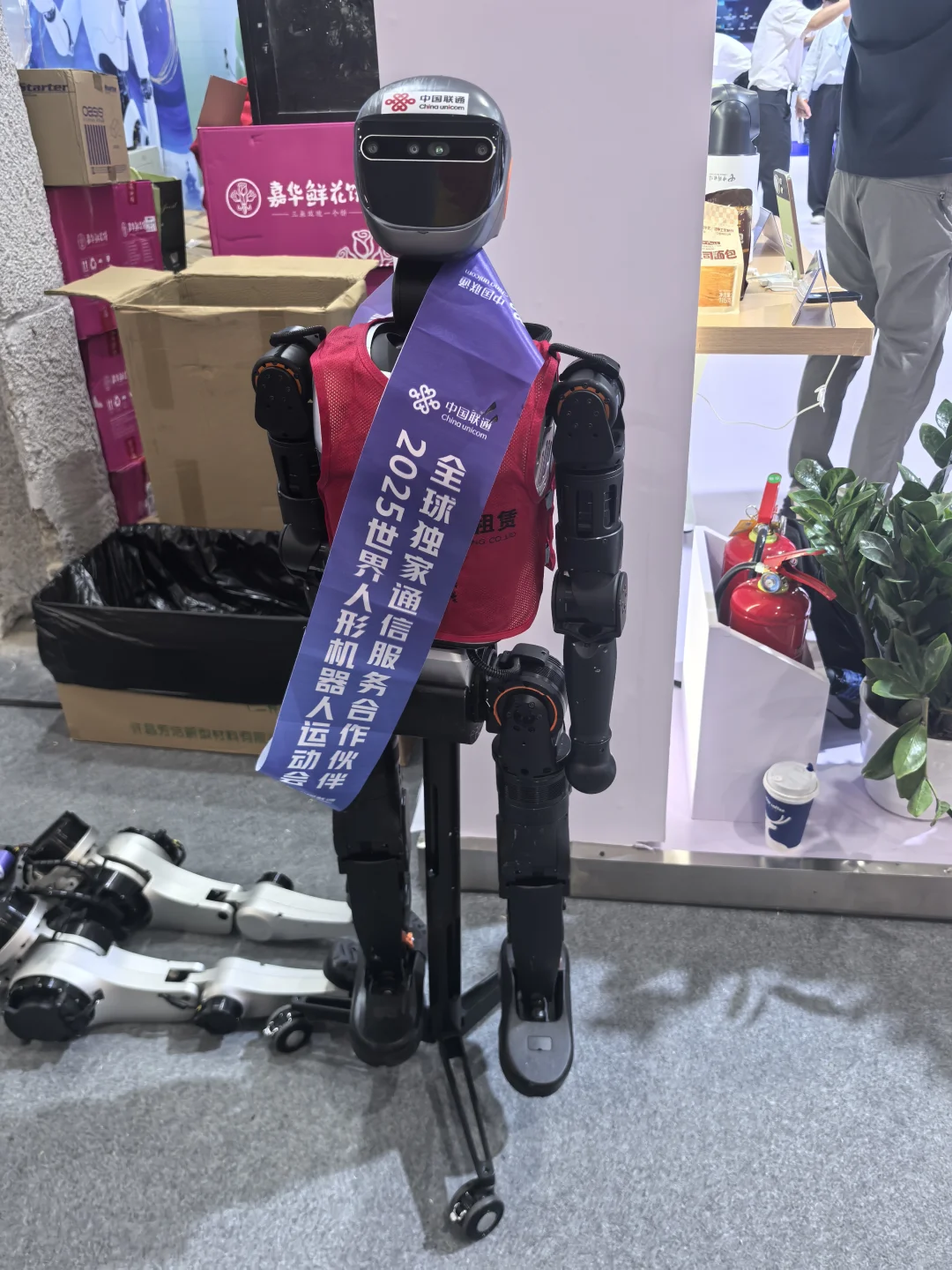 服贸会这些机器人也太可爱了吧！