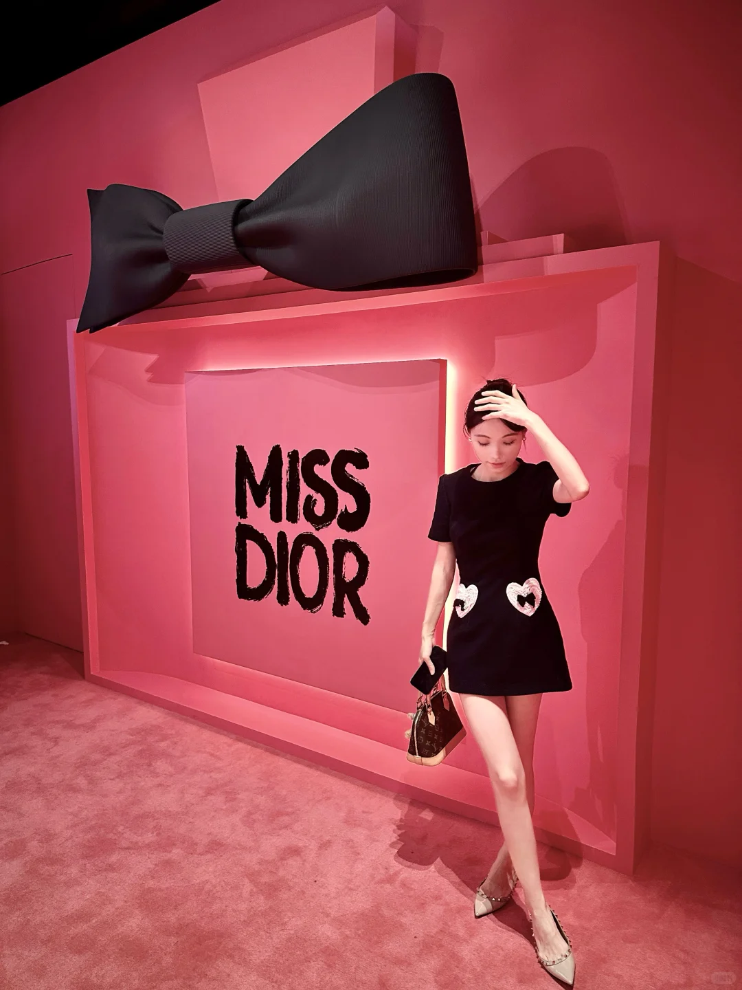 ?上海Miss Dior 展览