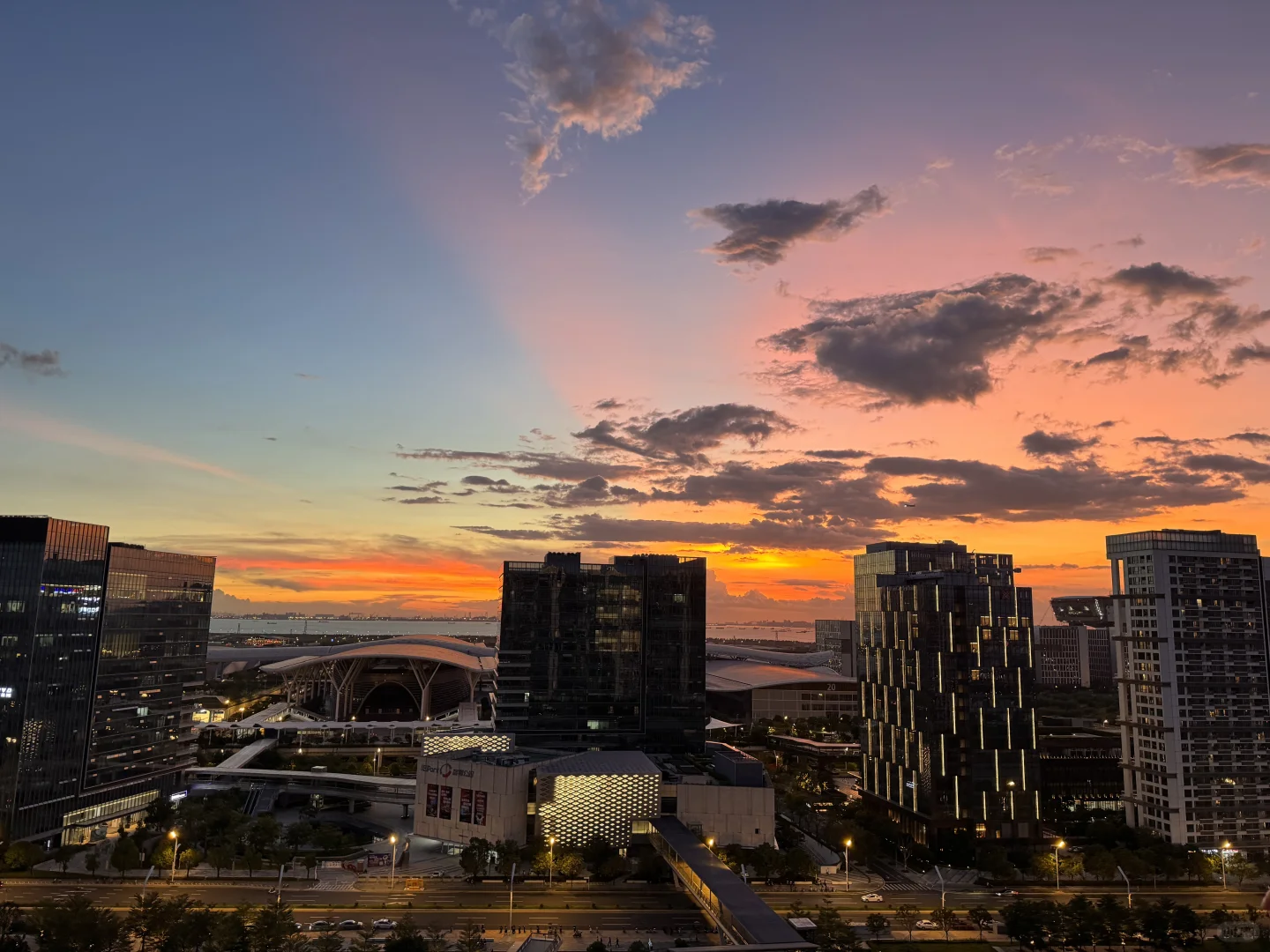 #会展ONE跑出好状态